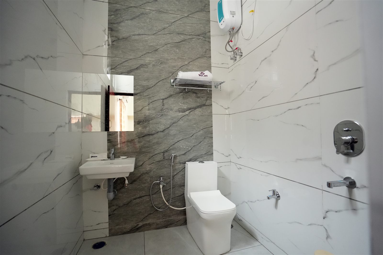WeCare apartment bathroom